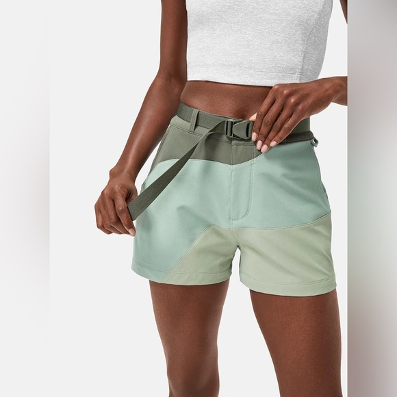 Outdoor Voices Pants - Outdoor Voices RecTrek Sage & Olive Colorblock Athletic Shorts